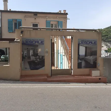 L'escale מלון *
