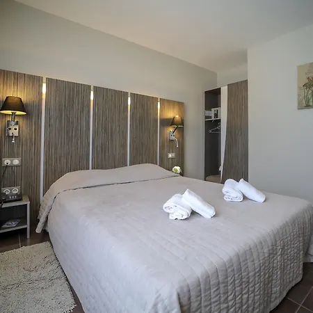 L'escale Hotel *