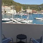 L'escale Szálloda *
