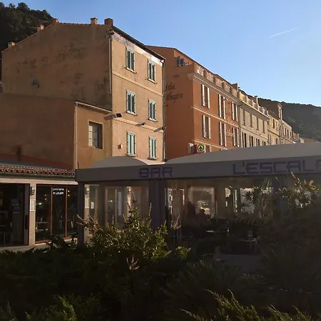 L'escale Hotel *
