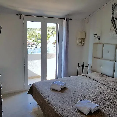 L'escale Bonifacio (Corsica)