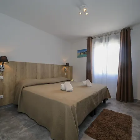 L'escale Bonifacio (Corsica)