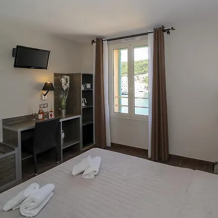 L'escale Hotel *