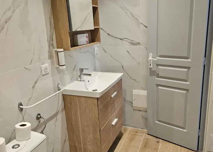 L'escale ホテル ボニファシオ