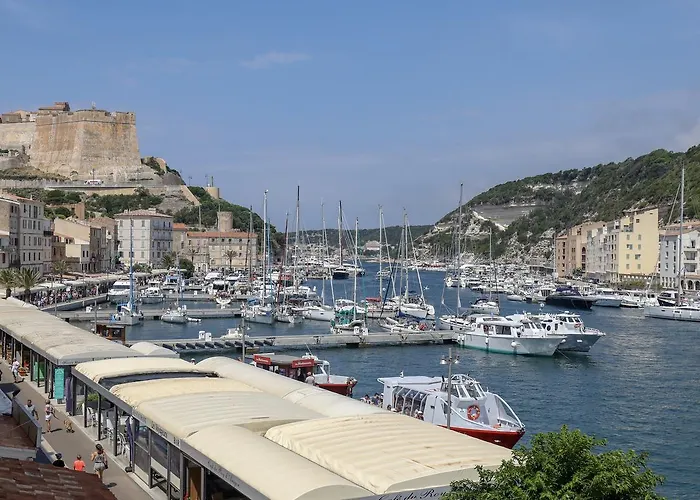 L'escale Bonifacio (Corsica)