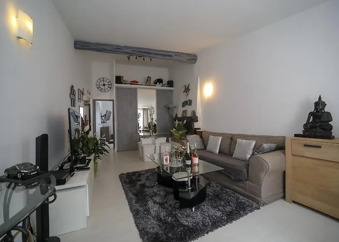 L'escale * ボニファシオ