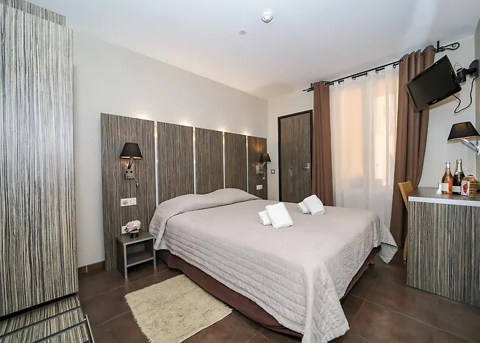 L'escale Bonifacio (Corsica)